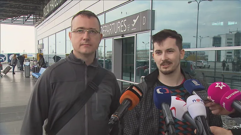 Ivan Buchta a Martin Pezlar před odletem k řeckému soudu