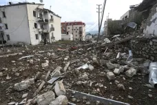 Ázerbájdžán a Arménie si vyměňují těla vojáků, o konfliktu se bude jednat v Ženevě