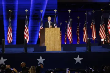 Je čas odložit drsnou rétoriku, dejme si šanci, vyzval Biden Američany