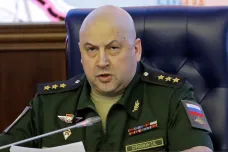 Moskva mění velení své války proti Ukrajině. V čele vojsk stane šéf letectva