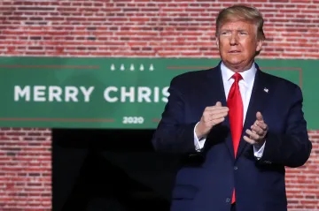 New York Times kritizuje „zbabělost republikánských vůdců“, Fox News píše o „nenávisti demokratů“