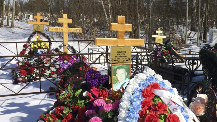 Hřbitov v ruském městě Kostroma