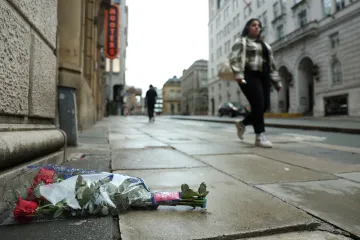 Řidiče, jenž v Liverpoolu najel do davu, obvinili z těžkého ublížení na zdraví