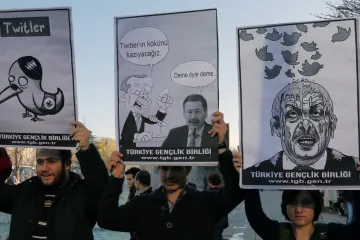 Je po volbách a Turci zase mohou používat Twitter