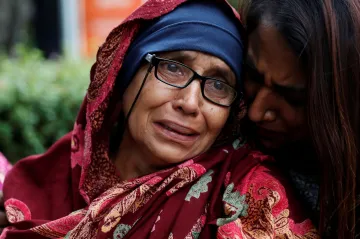 Brentona Tarranta obvinili po střelbě v mešitách z vraždy. Přes deset lidí zůstává v kritickém stavu