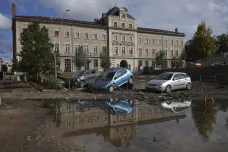 Zaplavené silnice i domy. Povodně ve Francii ničily