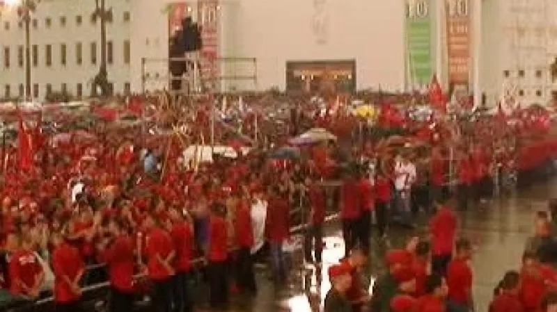 Oslavy Chávezovy vlády ve Venezuele