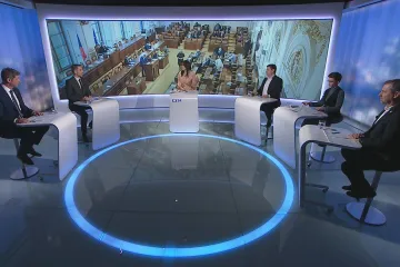 Spor ohledně kauz vládních politiků. V ANO mají sami máslo na hlavě, zaznělo v debatě ČT