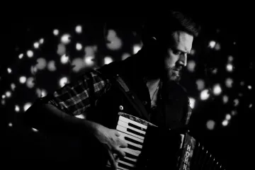 Klip týdne: Dropkick Murphys o Vánocích vzpomínají na ty, již už s nimi nejsou