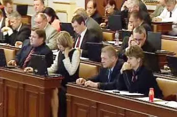 Sněmovna odmítla vládní návrh rozpočtu - poprvé v historii