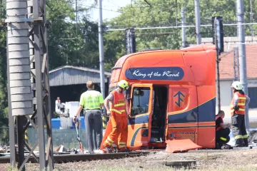 Nehoda ve Studénce: Řidič byl střízlivý, policie ho ještě nevyslechla
