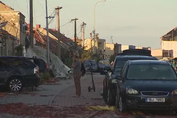 Unikli jsme smrti asi o tři vteřiny, popisuje jeden z obyvatel tornádem poničených Lužic