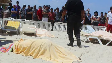 Útok v tuniském letovisku Sousse