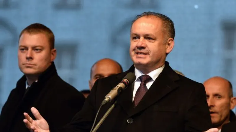 Kiska před jásajícím davem: 17. listopad je svátek Česka a Slovenska
