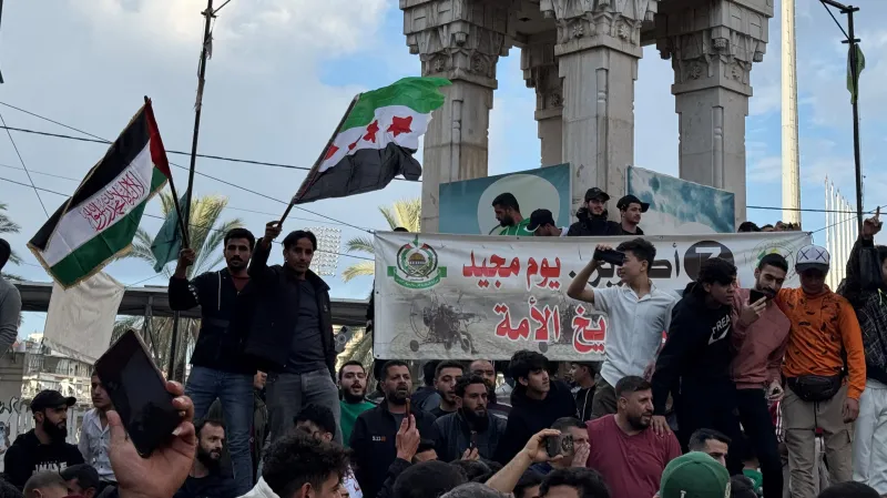 Oslavy pádu Asadova režimu v Bejrútu