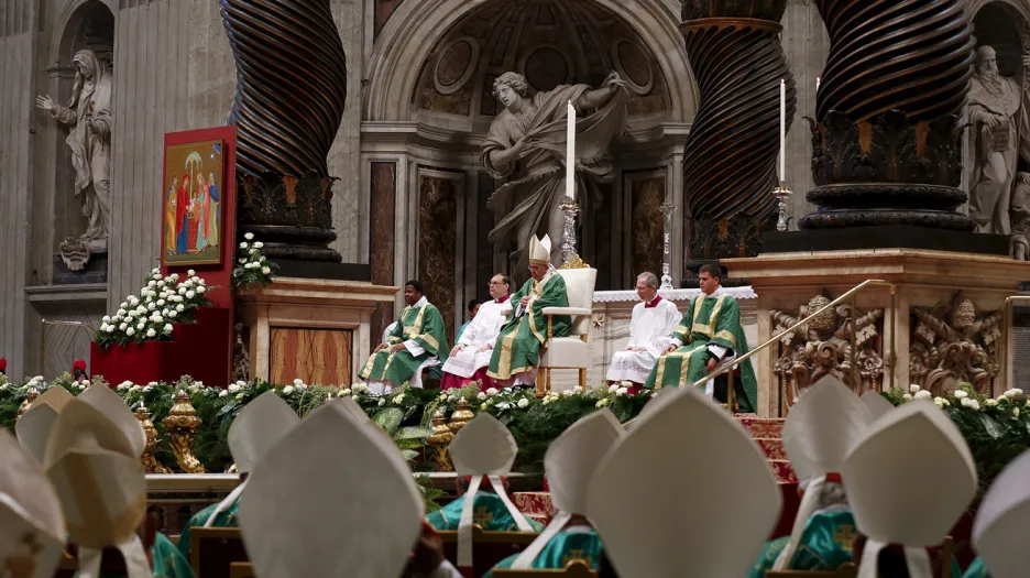 Papež František na biskupské synodě o manželství a rodině
