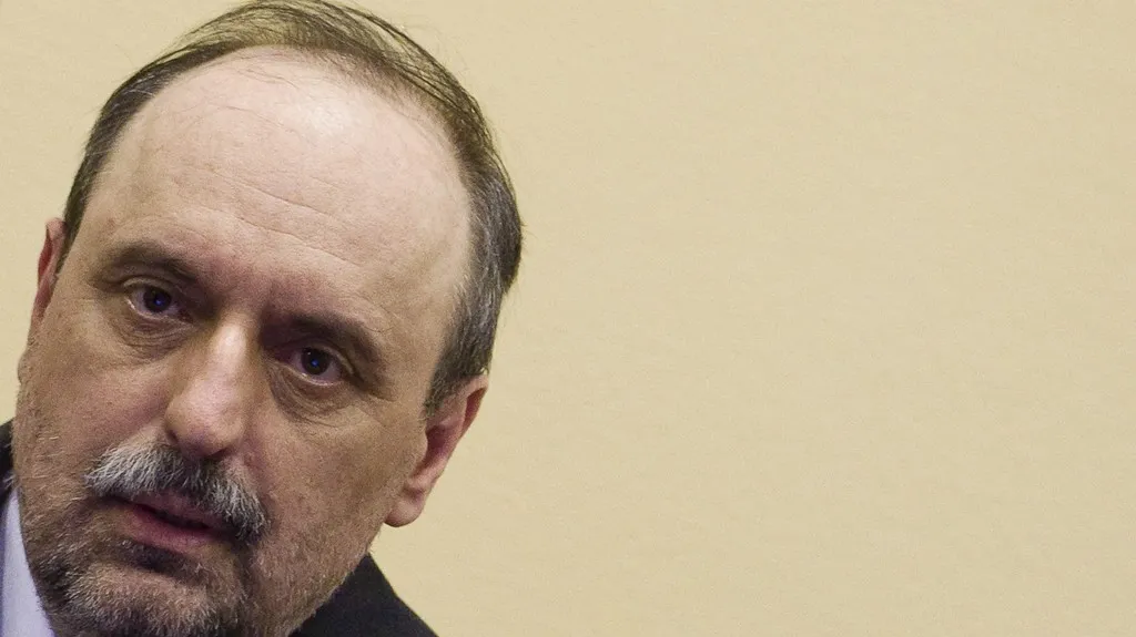 Goran Hadžić před tribunálem v Haagu