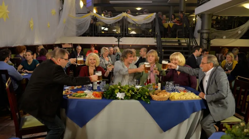 Speciální vydání pořadů Všechnopárty nebo Zázraky přírody doplní komponovaný pořad Do roka a do dna, kterým provedou Pavel Zedníček a Jana Paulová.