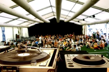 Sónar oslaví dvacetiny s Nicolasem Jaarem, Kraftwerk nebo Bat for Lashes