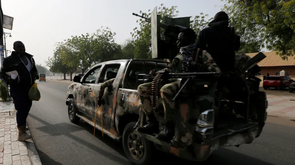 Armáda v nigerijských ulicích před sobotními volbami