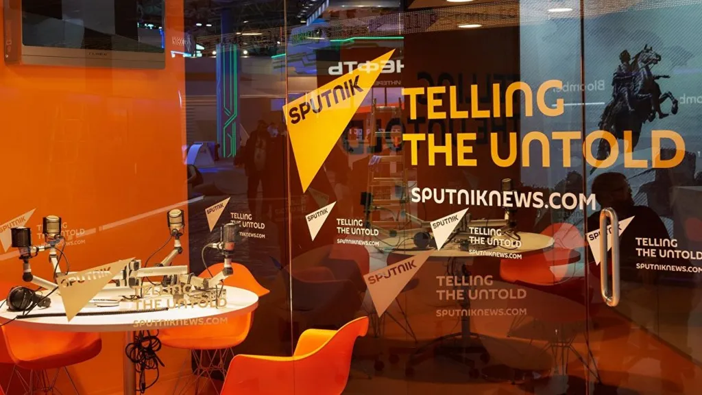Lotyšská vláda nechala zablokovat stránky ruského serveru Sputnik