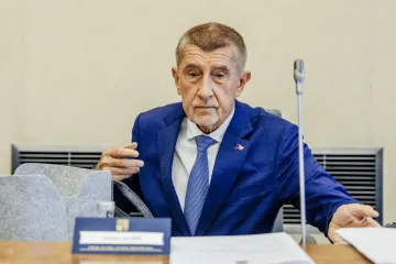 Babiš žádá uzavření Schengenu pro Španělsko. Nevylučoval bych ho, řekl Macinka