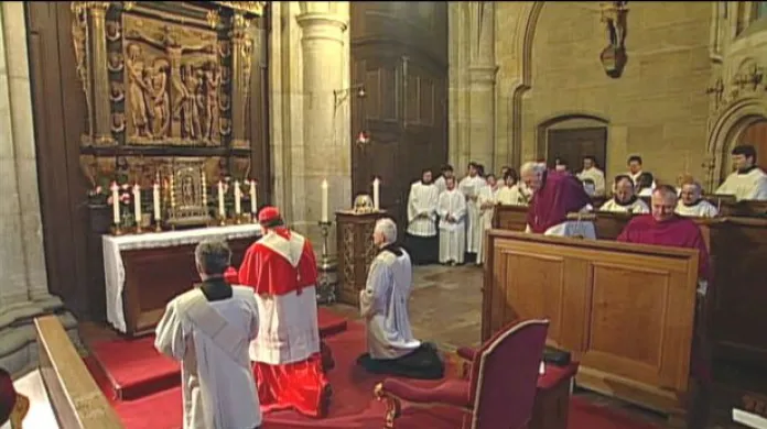 Kardinál Duka v katedrále sv. Víta