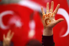 Turecko na historickém rozcestí. V referendu může demokraticky zvolit cestu k diktatuře