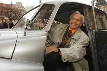 Všecko bych zopakoval ještě jednou. Slavný cestovatel Miroslav Zikmund slaví sto let