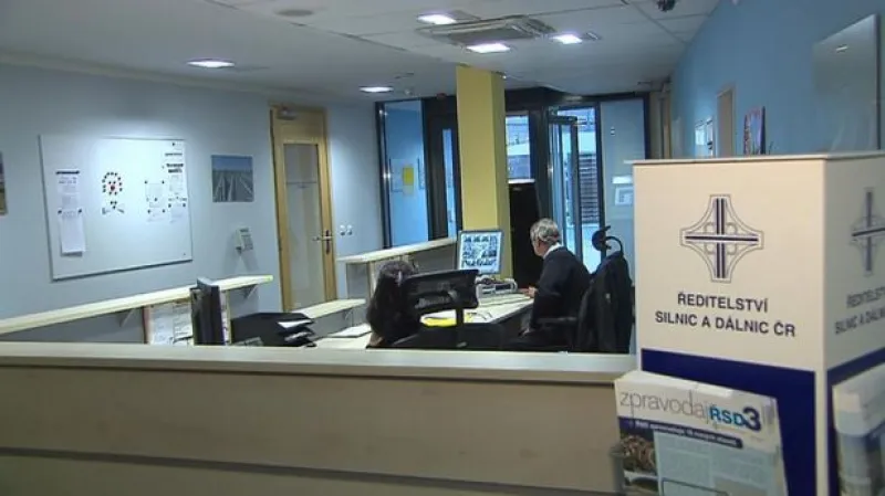 Chyby v zakázkách na opravy silnic