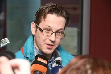 Muž se po jedenácti letech přiznal k bombovým hrozbám. Dostal šest let vězení