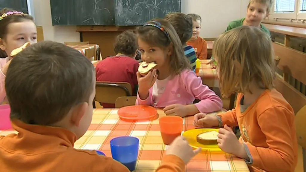 Děti z mateřské školy ve Fryštáku v nových prostorách