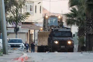 Izrael po odkladu propustil palestinské vězně