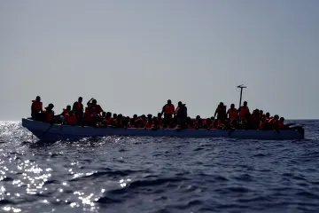 U jemenských břehů se převrátila loď s migranty, mrtvých je 68