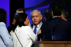 Netanjahu vyzval Gantze k velké koalici. Ten ji odmítá