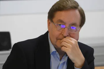 Nemocnici Královské Vinohrady povede dermatovenerolog Petr Arenberger 