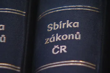 Soudnímu postihu už se nevyhnou firmy ani tlumočníci