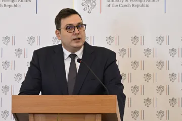 Je nutné udržet jednotu mezinárodního společenství, řekl na poradě velvyslanců Lipavský