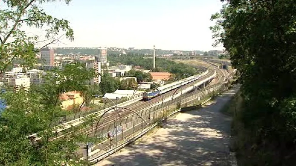 Cyklostezka a Nové spojení