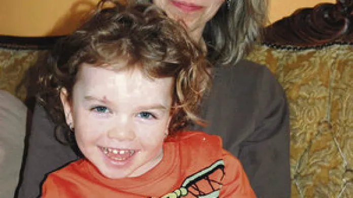Eliška Marschavellová s maminkou Leonou ve třech a půl letech