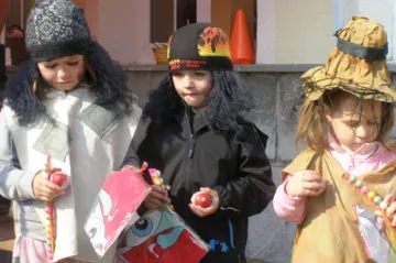 Malé čarodějnice ovládly Svatý Petr