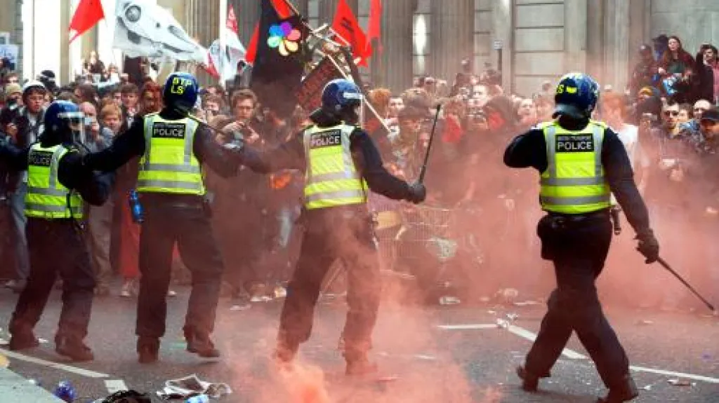 Londýnská demonstrace před summitem G20