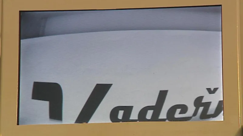 Padělky dokumentů - ochranné prvky viditelné  pod infračerveným světlem