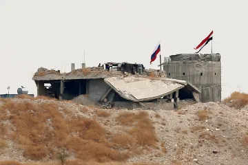 Kurdové podle USA vyklidili sever Sýrie, Rusko v oblasti zahájilo hlídky