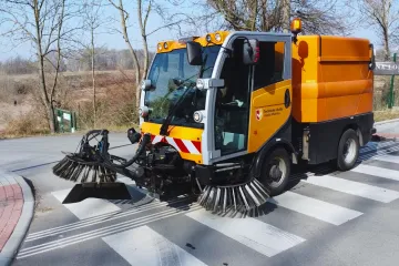 Tisíce dobrovolníků uklízí přírodu i ulice