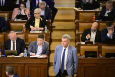 Bez konkrétních závěrů. Schůze sněmovny k bitcoinové kauze byla přerušena