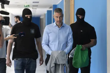 Soud odmítl omezit Redlovu svéprávnost, může být dál stíhán v kauze Dozimetr