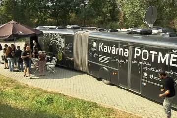 V pražské zoo se celý víkend servíruje káva Potmě