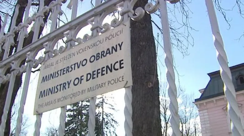 Události: Policisté zasahují více než 11 hodin