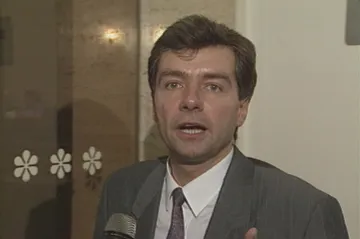 30 let zpět: Poslanci rozhodovali o vydání Sládka